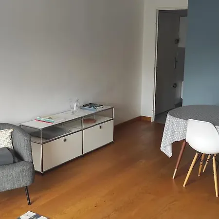 La Fontaine,t2 Au Calme , Parking, Vue Erdre Apartamento *