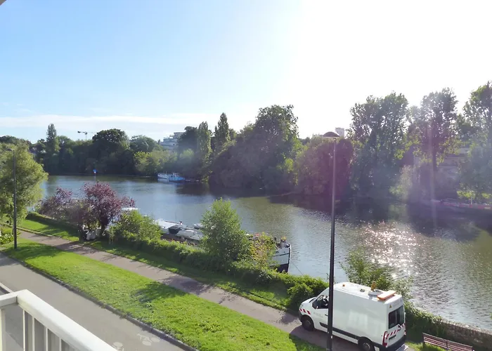 Appartement La Fontaine,t2 Au Calme , Parking, Vue Erdre *